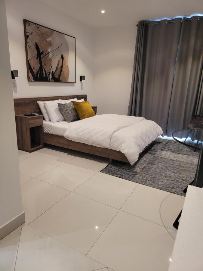 Rt Properties @ The Lennox Airport Residential Accra Extérieur photo