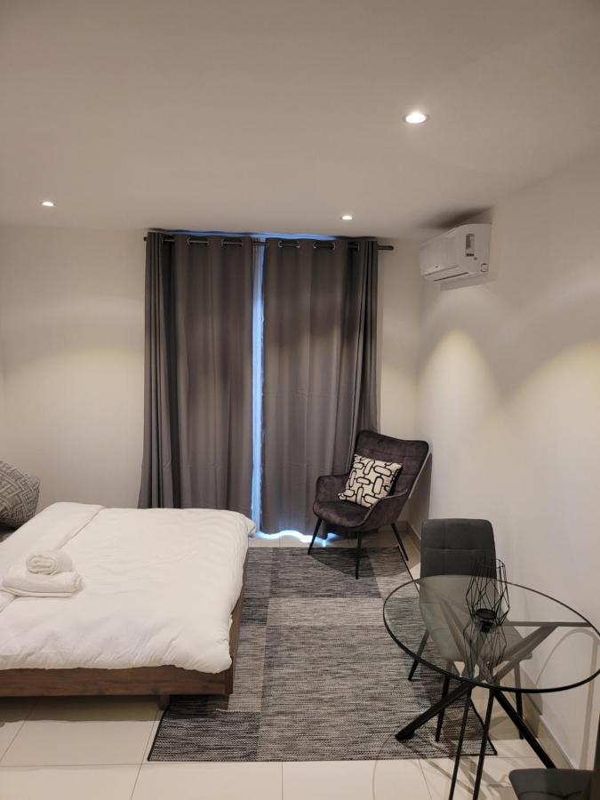 Rt Properties @ The Lennox Airport Residential Accra Extérieur photo