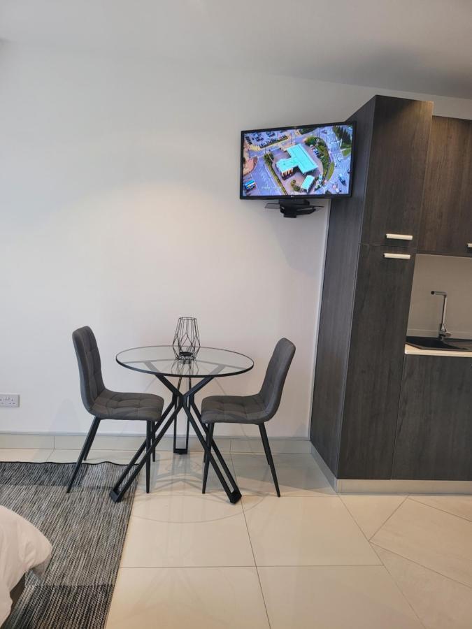 Rt Properties @ The Lennox Airport Residential Accra Extérieur photo