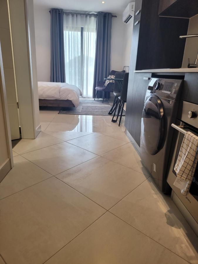 Rt Properties @ The Lennox Airport Residential Accra Extérieur photo
