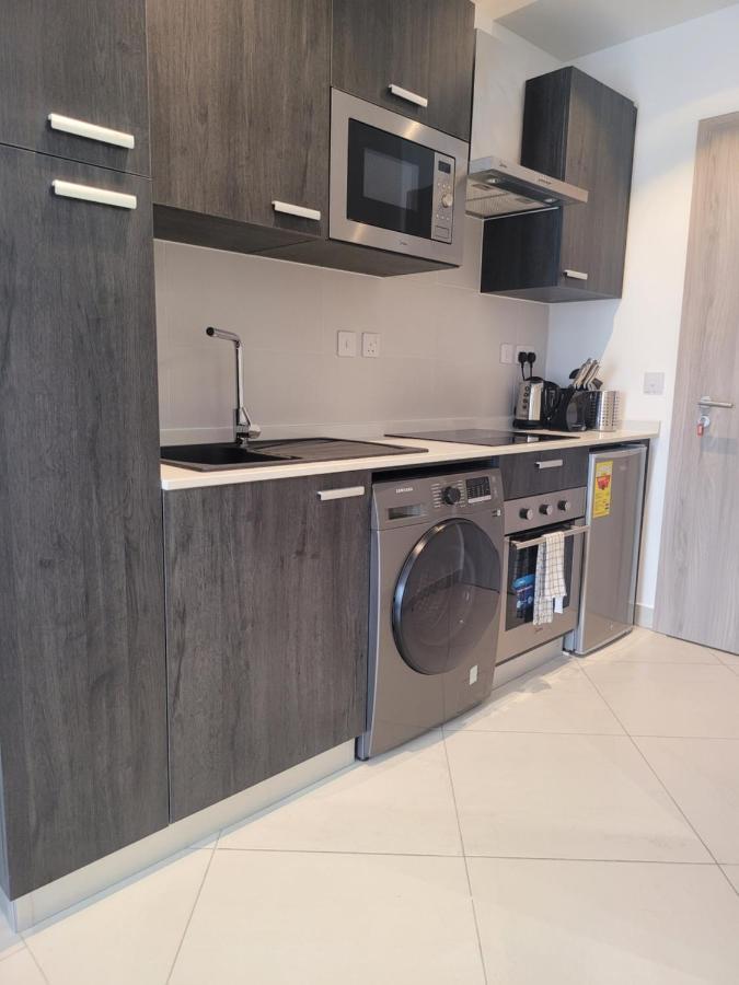 Rt Properties @ The Lennox Airport Residential Accra Extérieur photo
