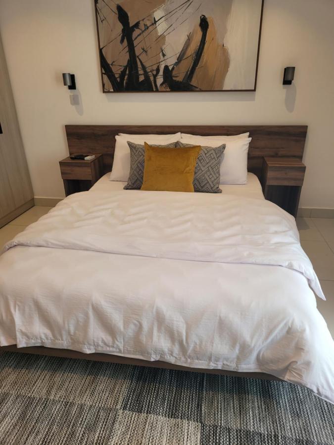Rt Properties @ The Lennox Airport Residential Accra Extérieur photo